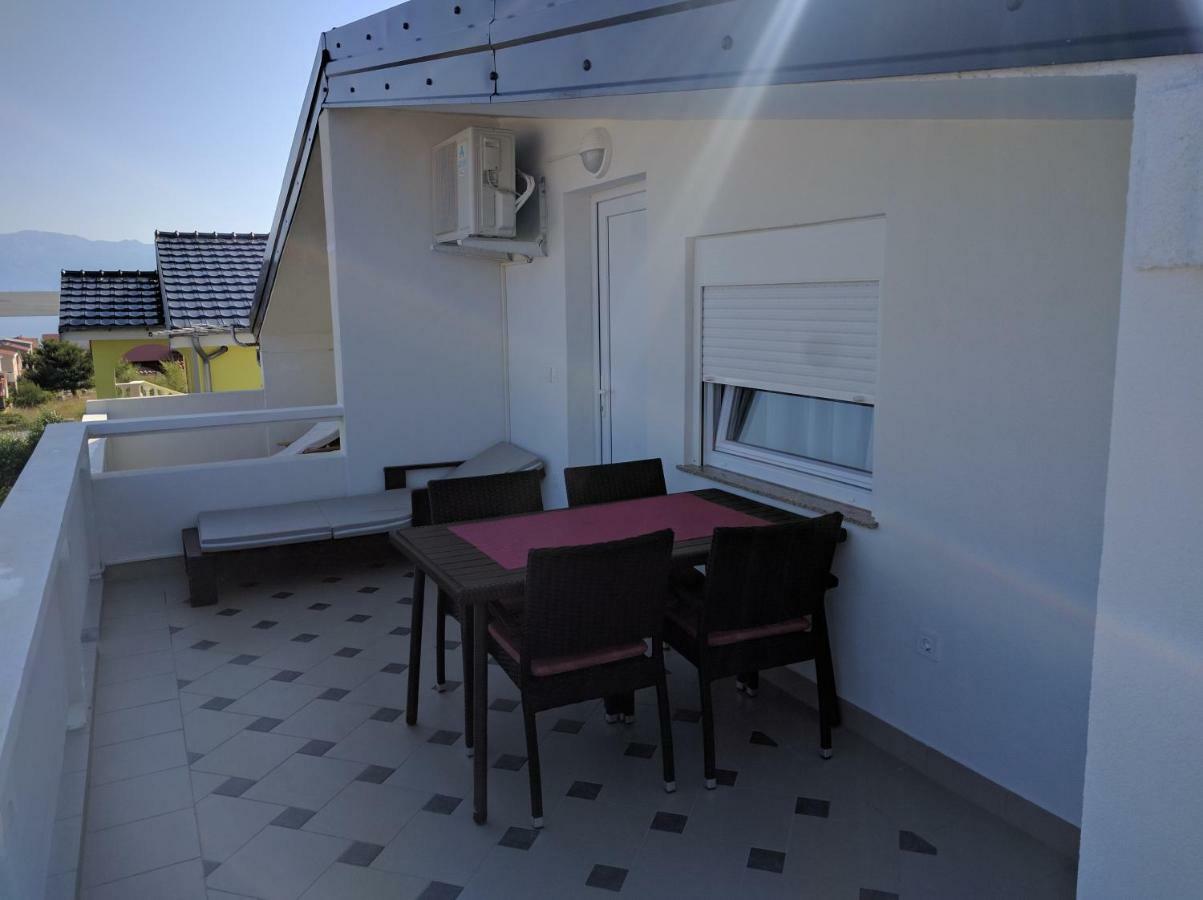 Apartmani Deak Vir Exterior photo